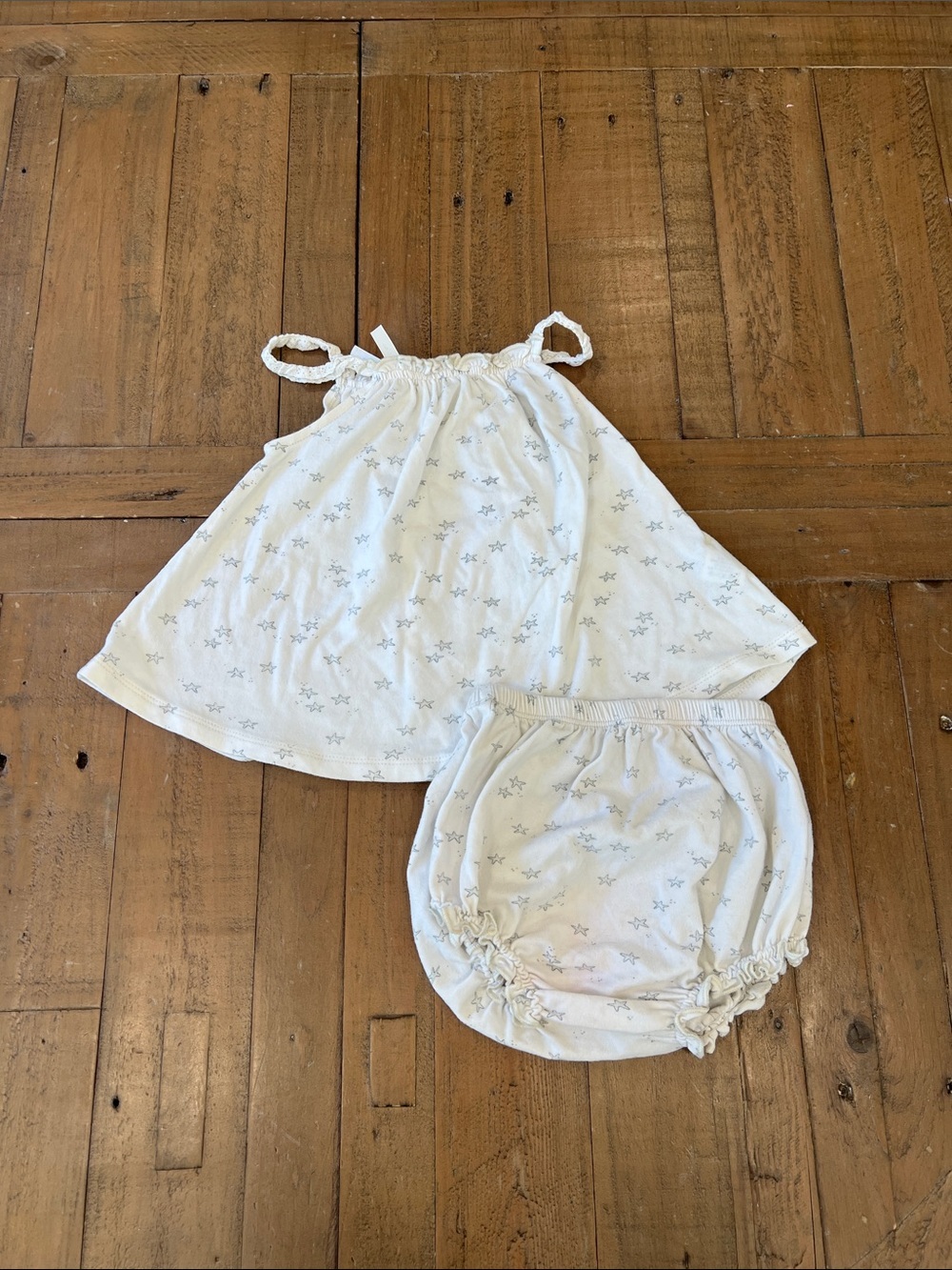 Rylee + cru white gray star print swing top and bloomers set 18-24 months